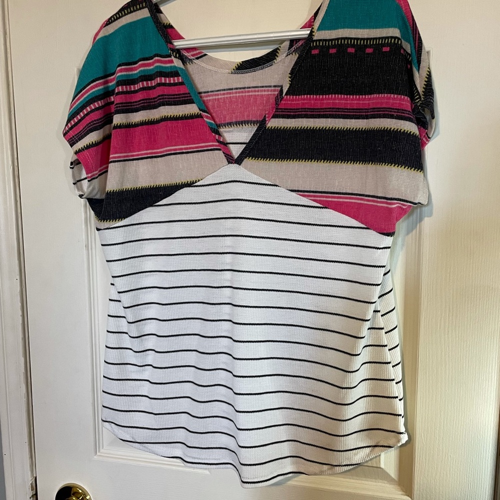 3/$20 Cute boutique shirt